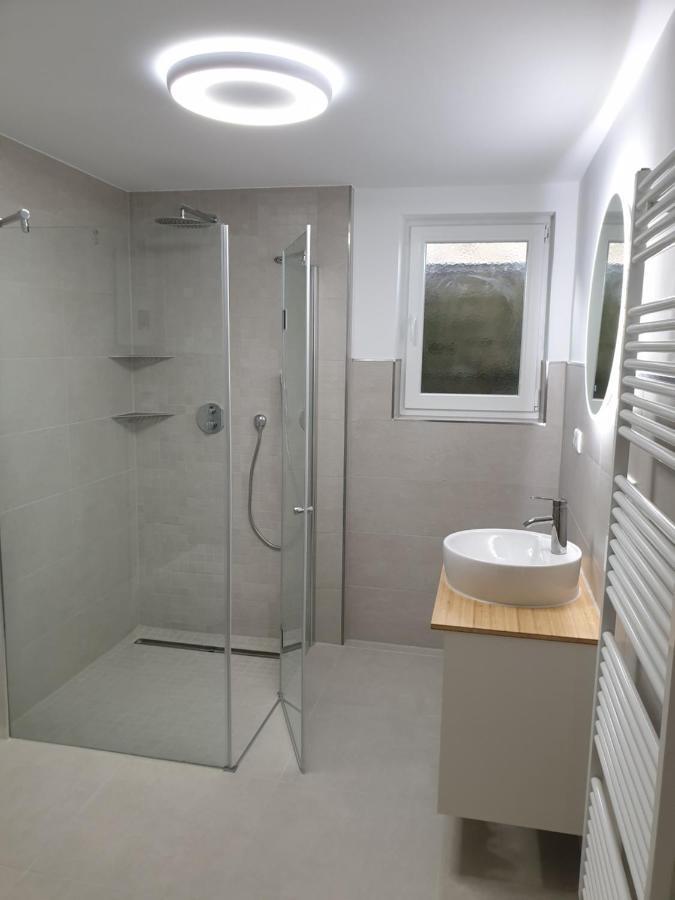Schoene Wohnung Ueber Wissen Bagian luar foto